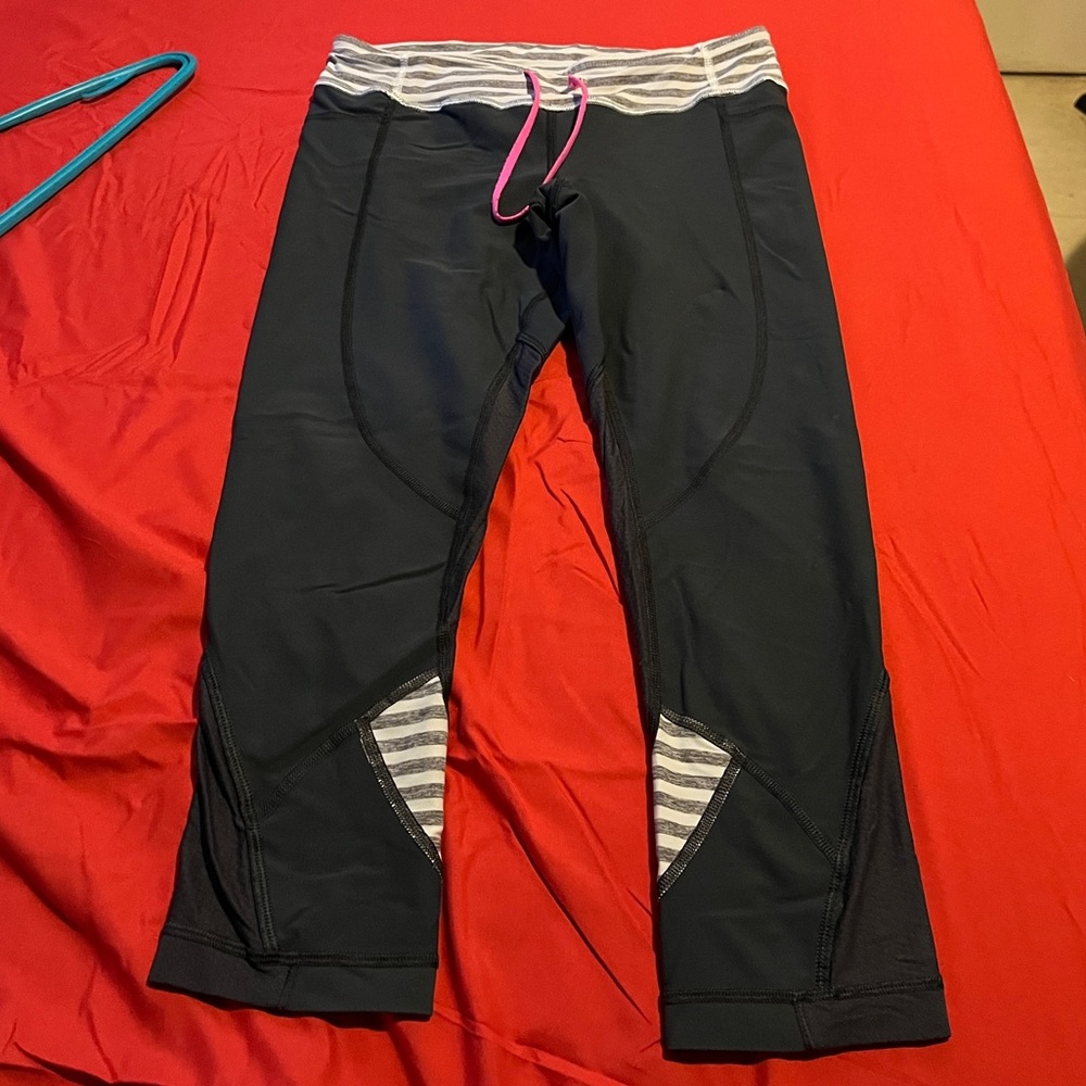 LULULEMON WET DRY WARM CROPS